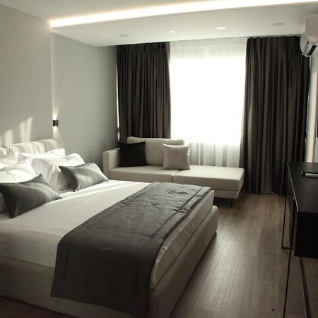 L'Hotel Tirana Zewnętrze zdjęcie