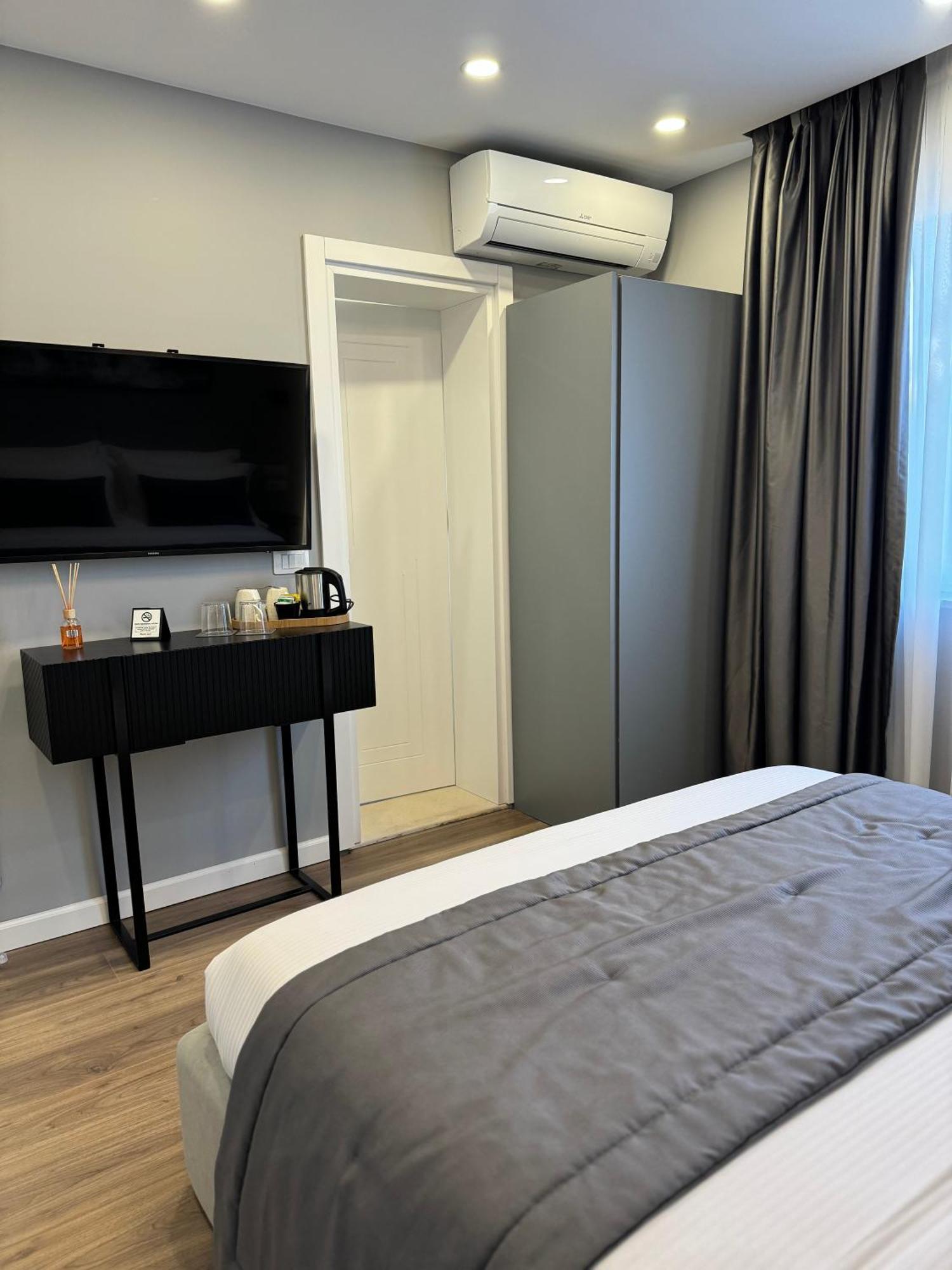 L'Hotel Tirana Zewnętrze zdjęcie