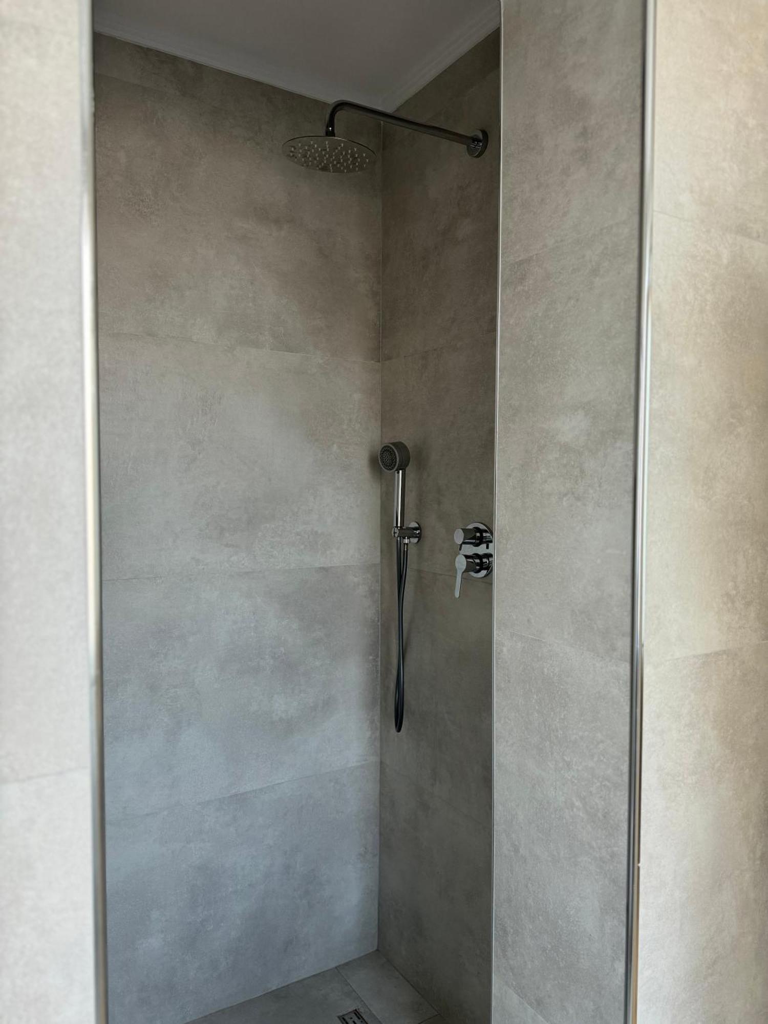L'Hotel Tirana Zewnętrze zdjęcie