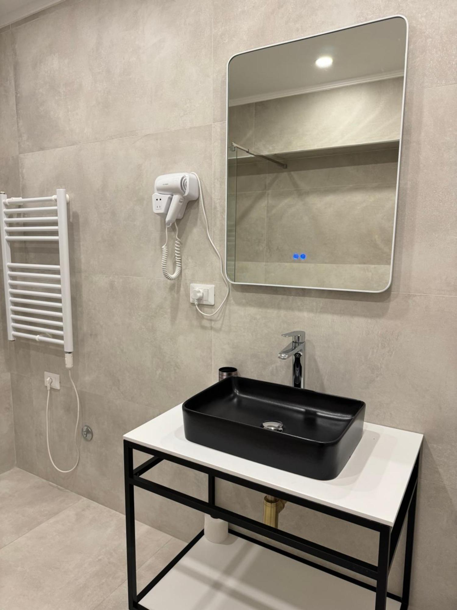 L'Hotel Tirana Zewnętrze zdjęcie
